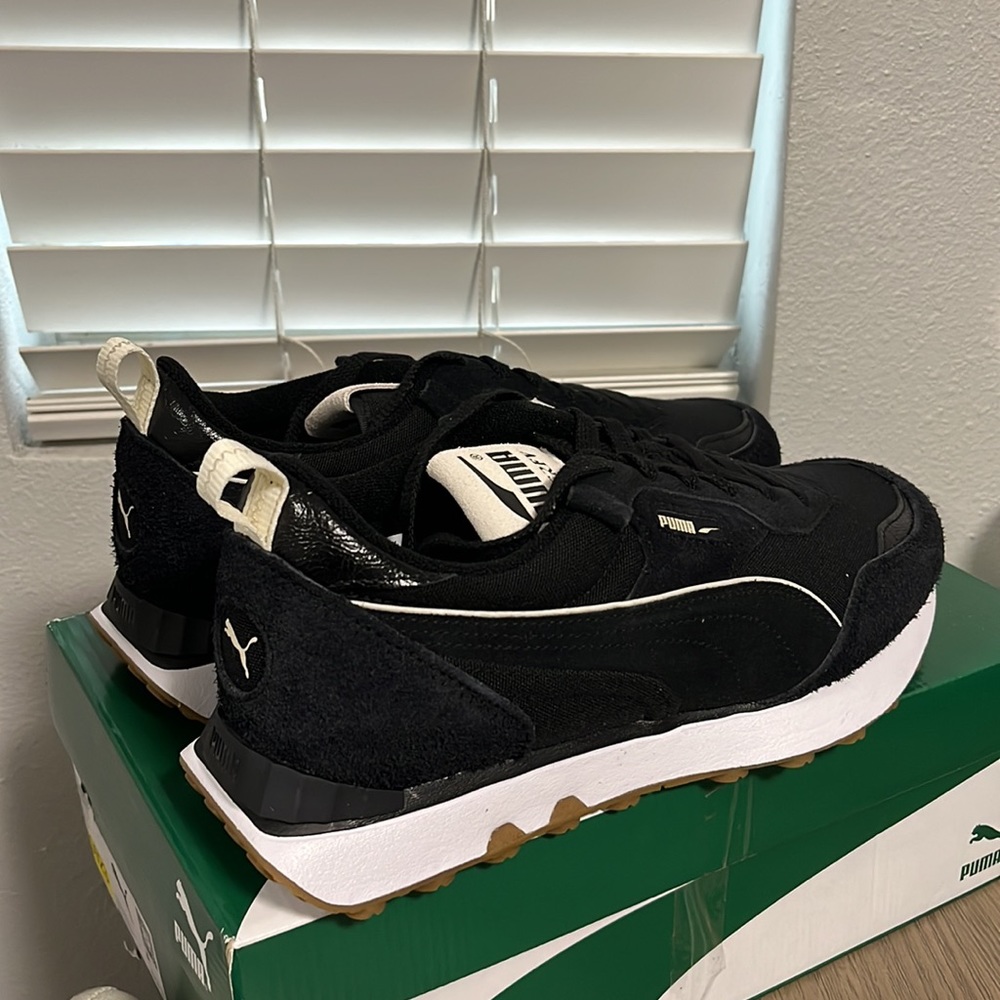 NWT Men's Puma Rider Future Vintage Casual Sneakers - Black Suede - 39016702 - Picture 3 of 11